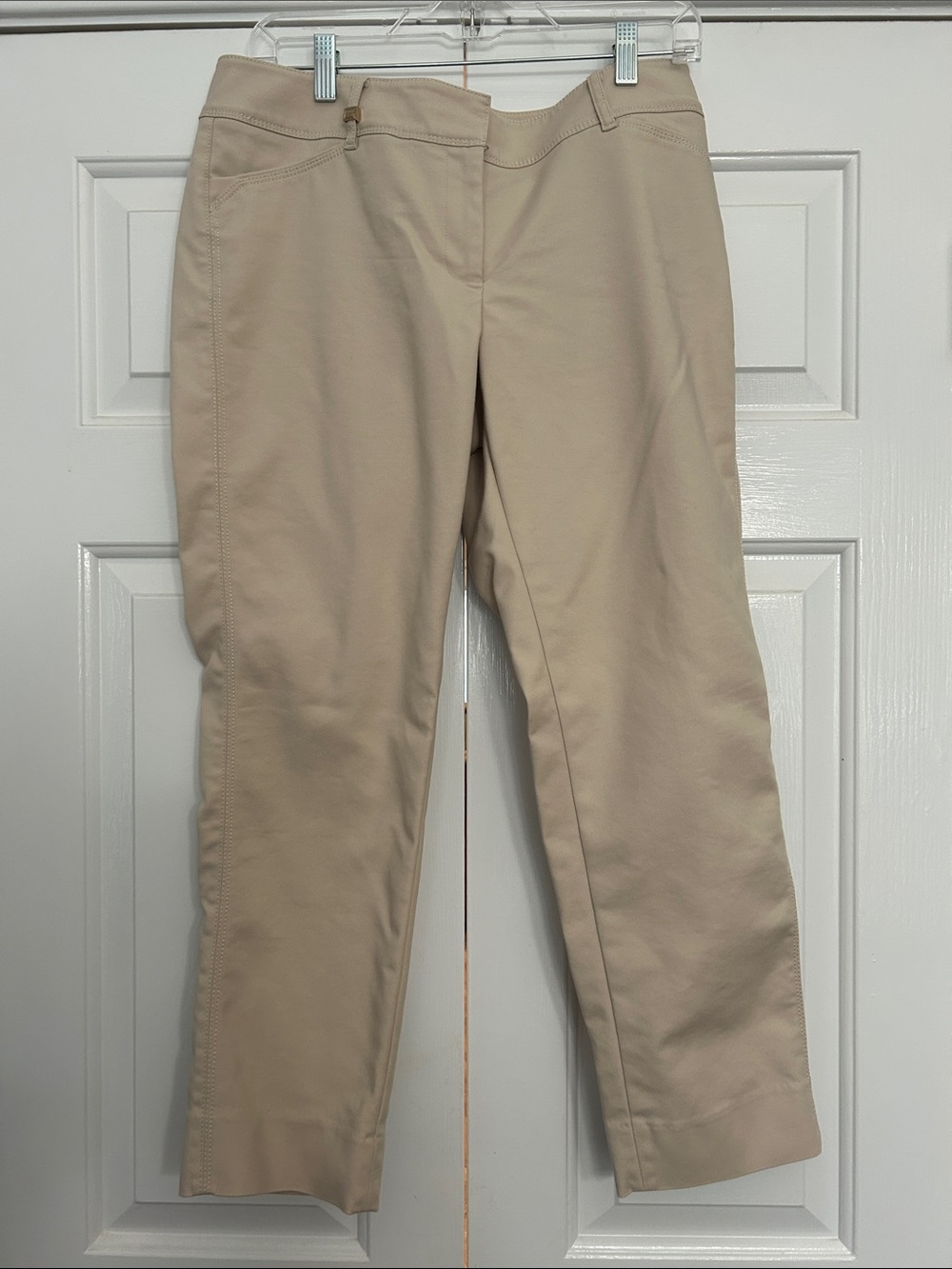 White House Black Market Beige Cropped Stretch Ankle Jeans